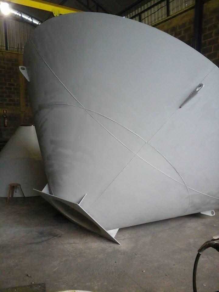 Fabricação e instalação de silos de estocagem de calcário