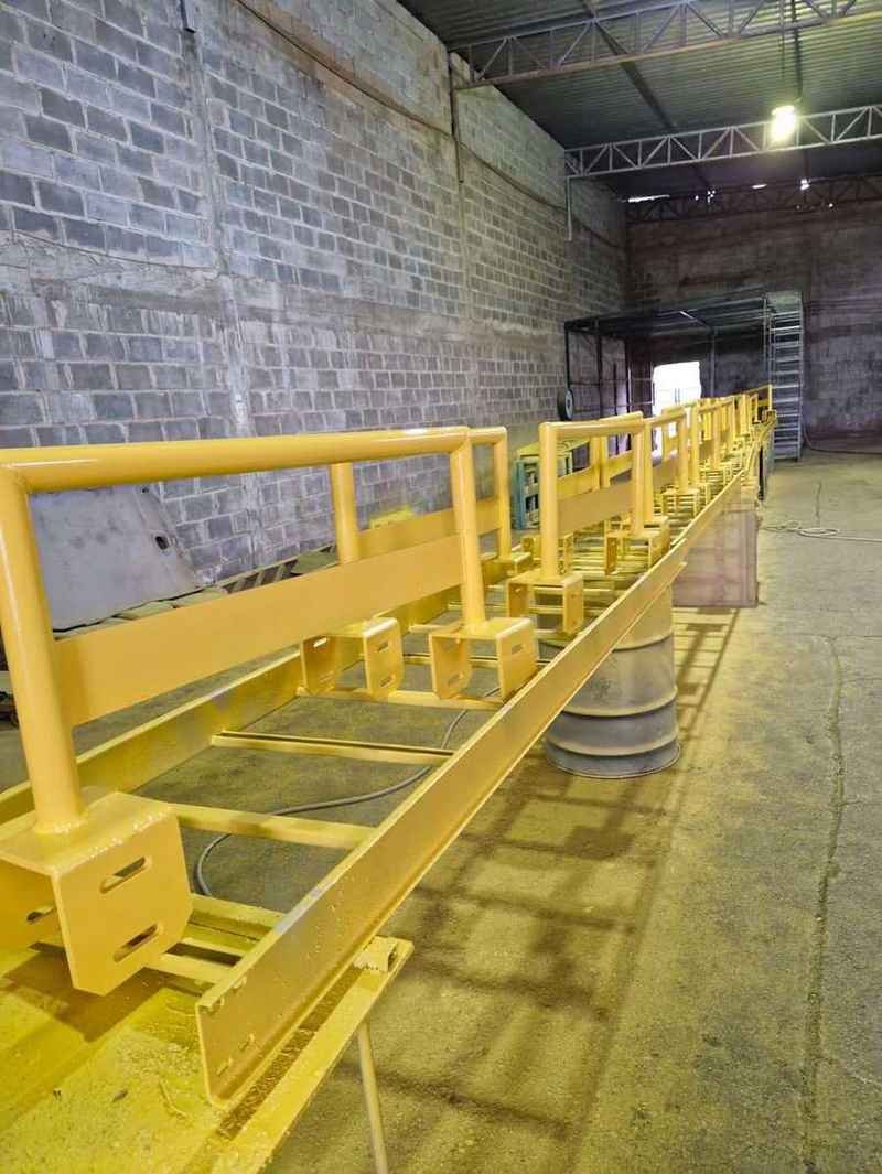 Fabricação e instalação de escada e guarda corpos